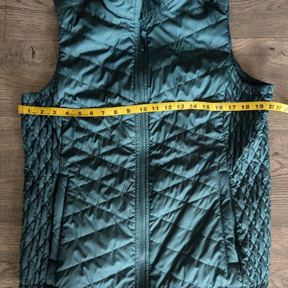 L.L. Bean cozy teal puffer vest - Picture 6 of 6